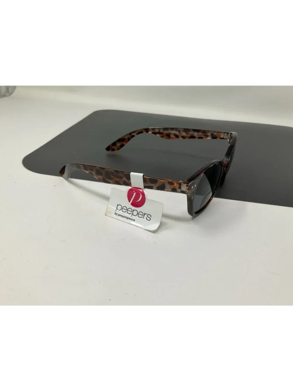 Peepers frame very